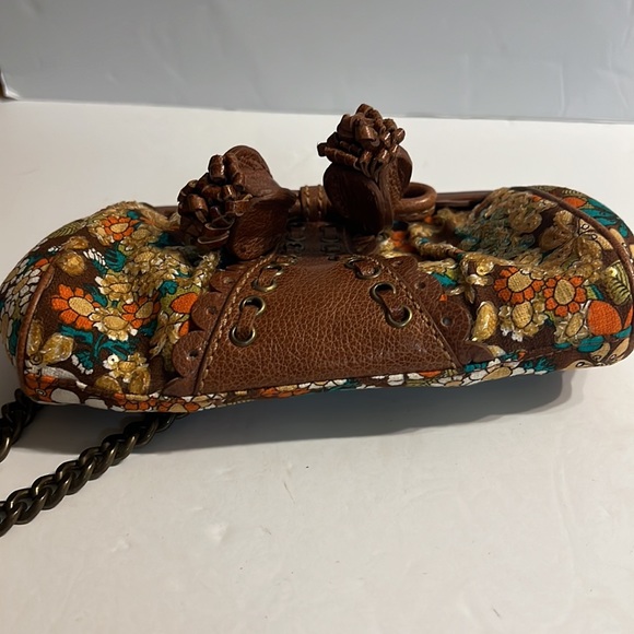 Isabella Fiore small designer bag   Floral pattern with clear sequins scattered - Picture 6 of 7